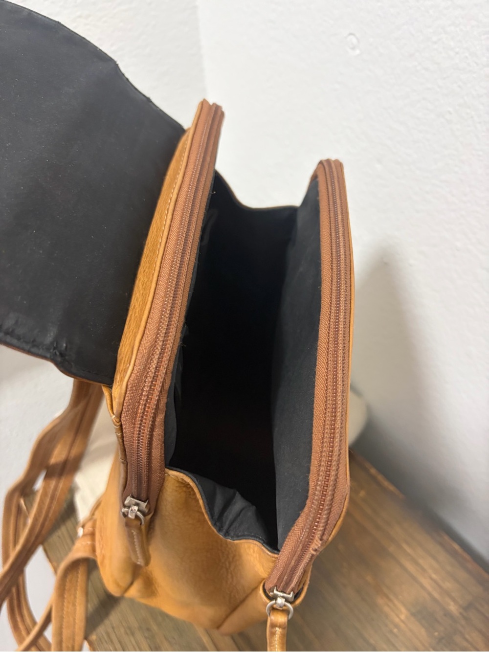 Vintage Tignanello Natural Camel Tan Leather Backpack - Picture 9 of 14